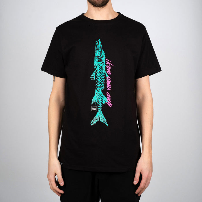 【フェアトレード認定】オーガニックコットン ユニセックス Tシャツ GVO Barracuda